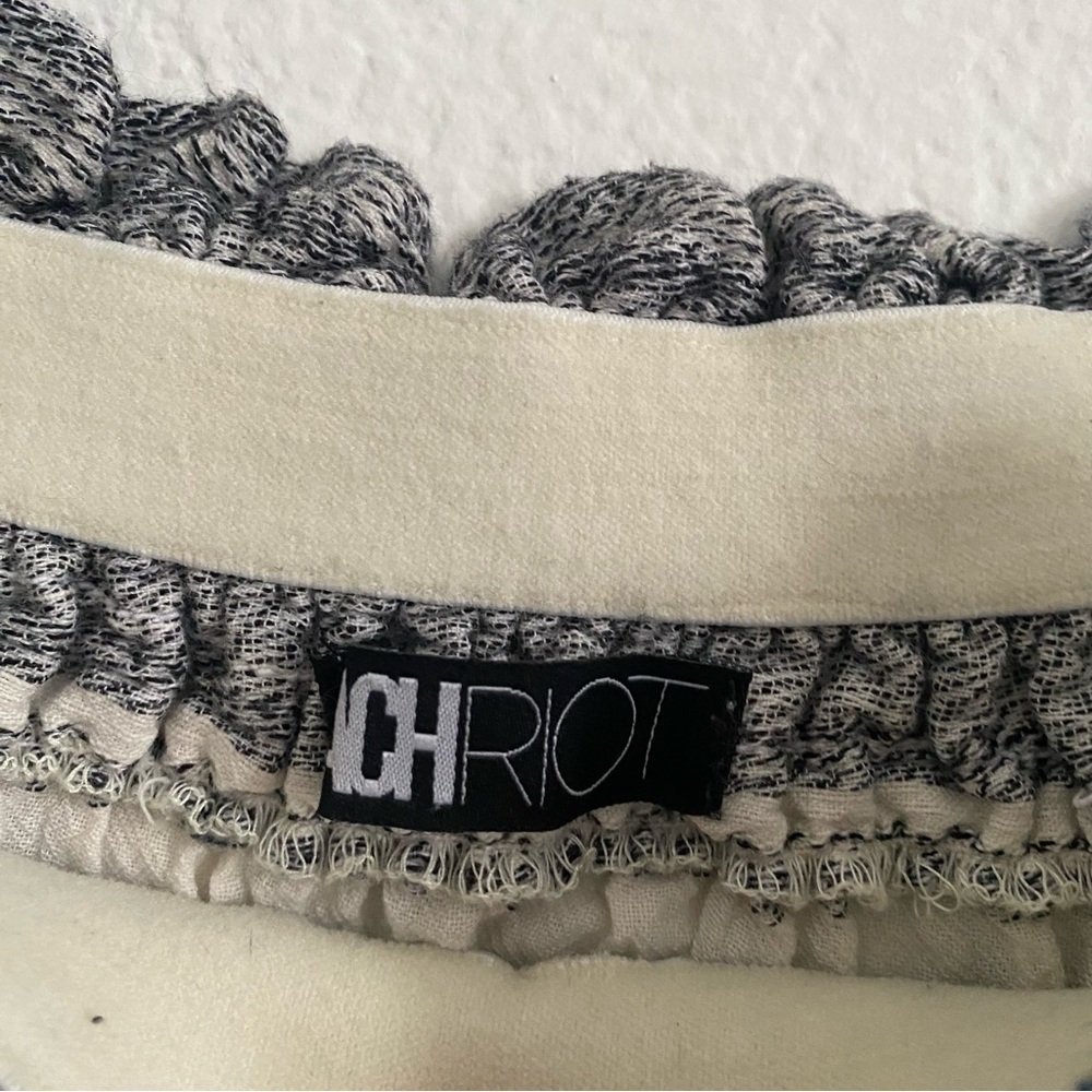 Beach Riot Women's Size Small Blue Striped Off the Shoulder Top - Picture 4 of 5